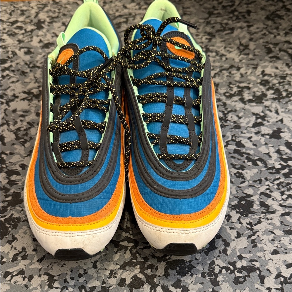 Nike Colourful Men’s Air Max Sneakers - Picture 4 of 6